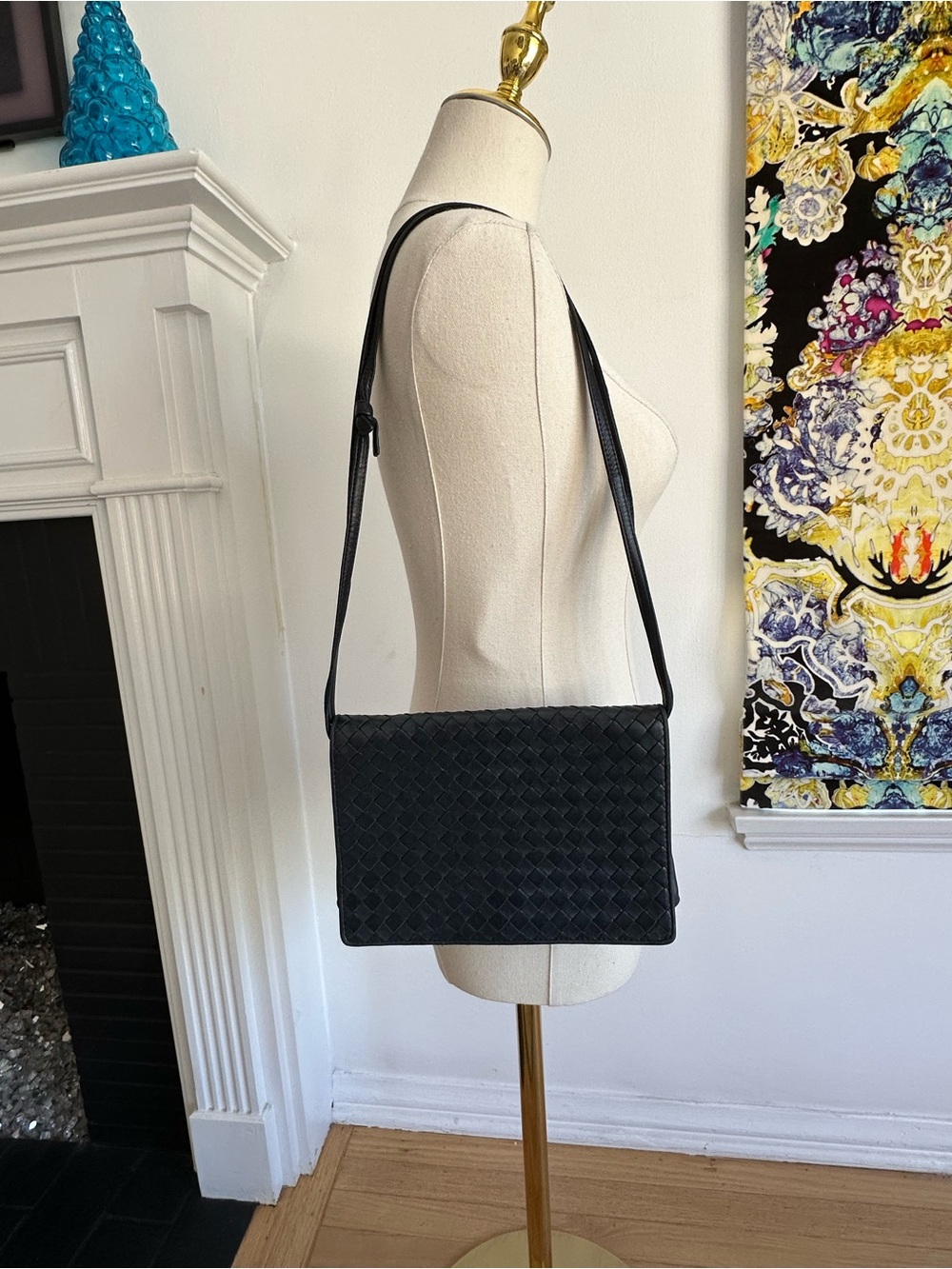 Vintage Bottega Veneta Intrecciato Leather Crossbody Bag – Black